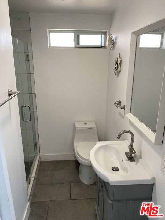 6417 Crescent Street Property Photo 10