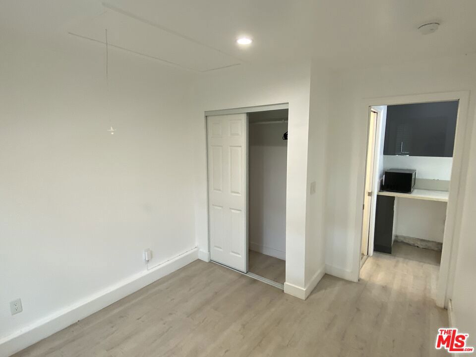 6417 Crescent Street Property Photo 19