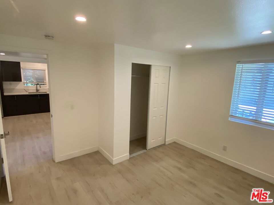 6417 Crescent Street Property Photo 28