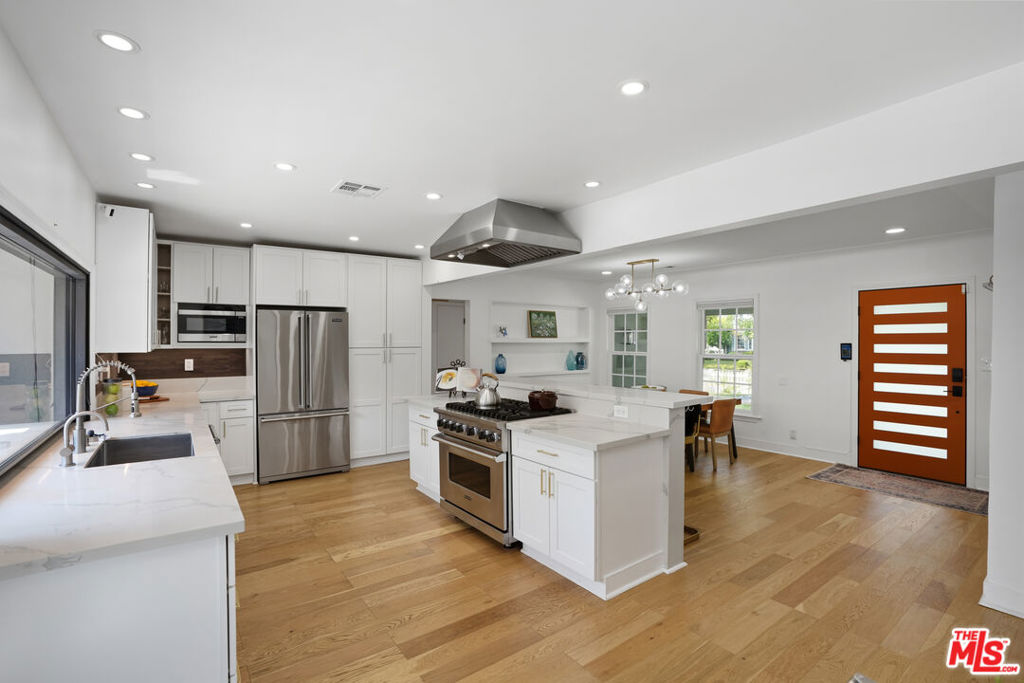 4744 Camellia Avenue Property Photo 11