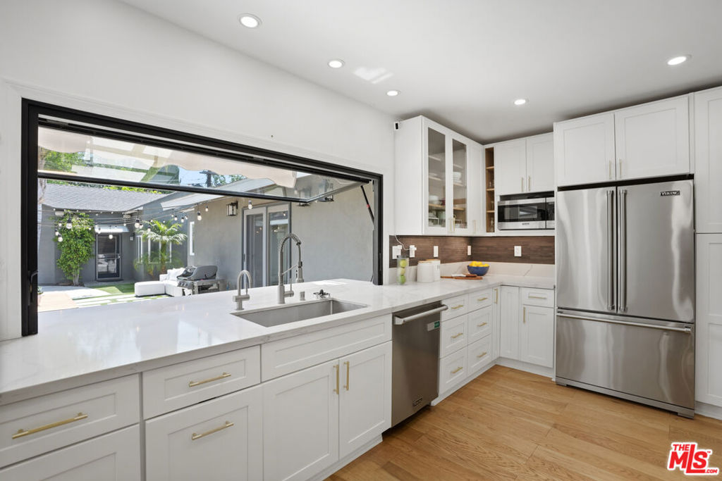 4744 Camellia Avenue Property Photo 20