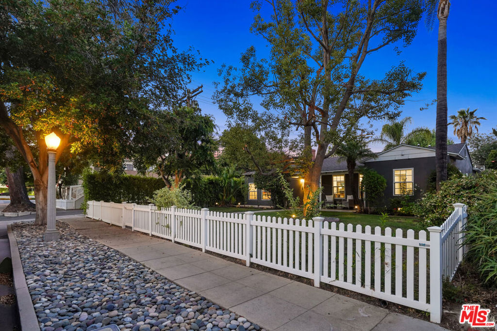 4744 Camellia Avenue Property Photo 63