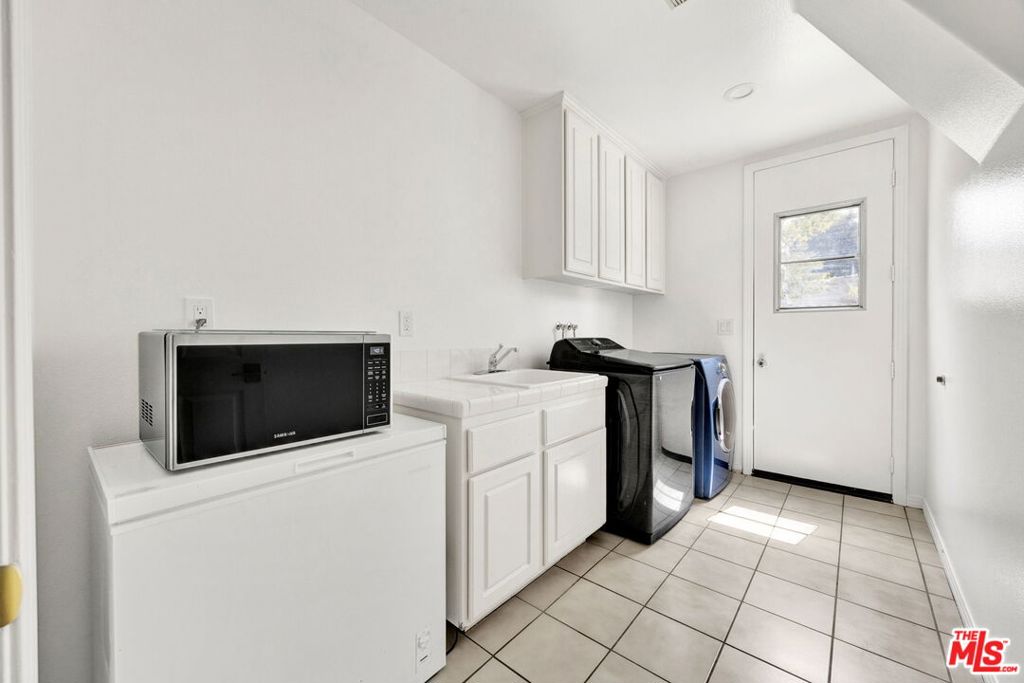 680 Adirondack Lane Property Photo 15
