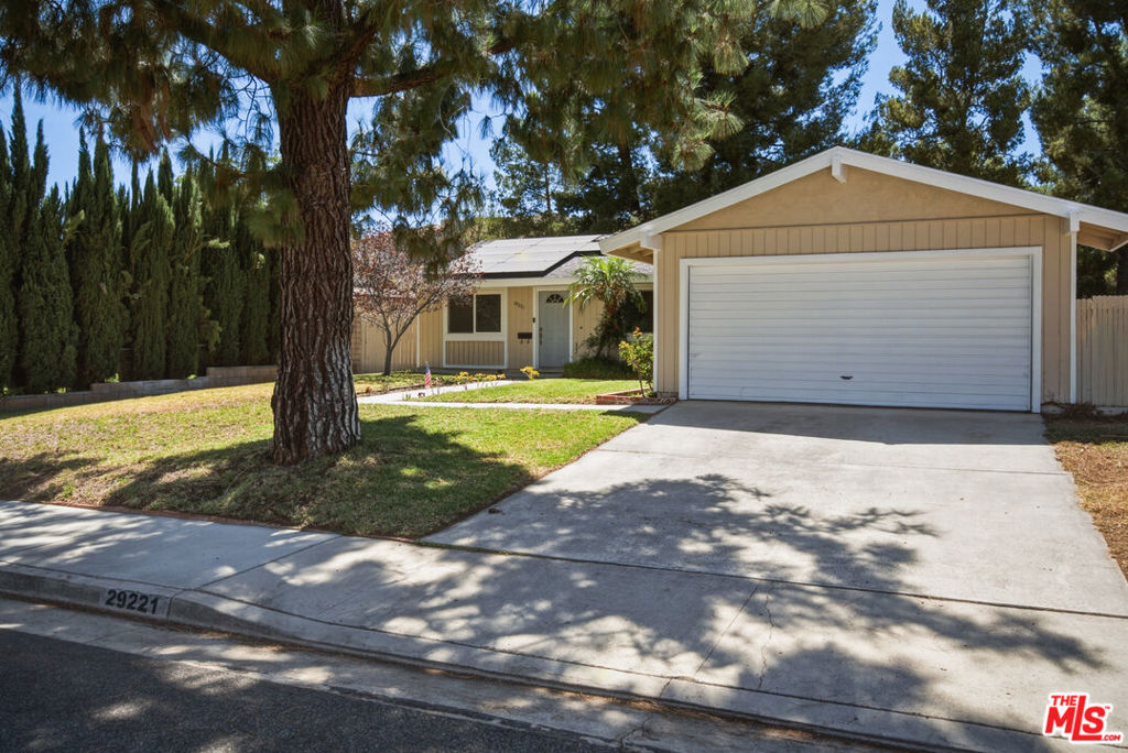 29221 Florabunda Road Property Photo 2