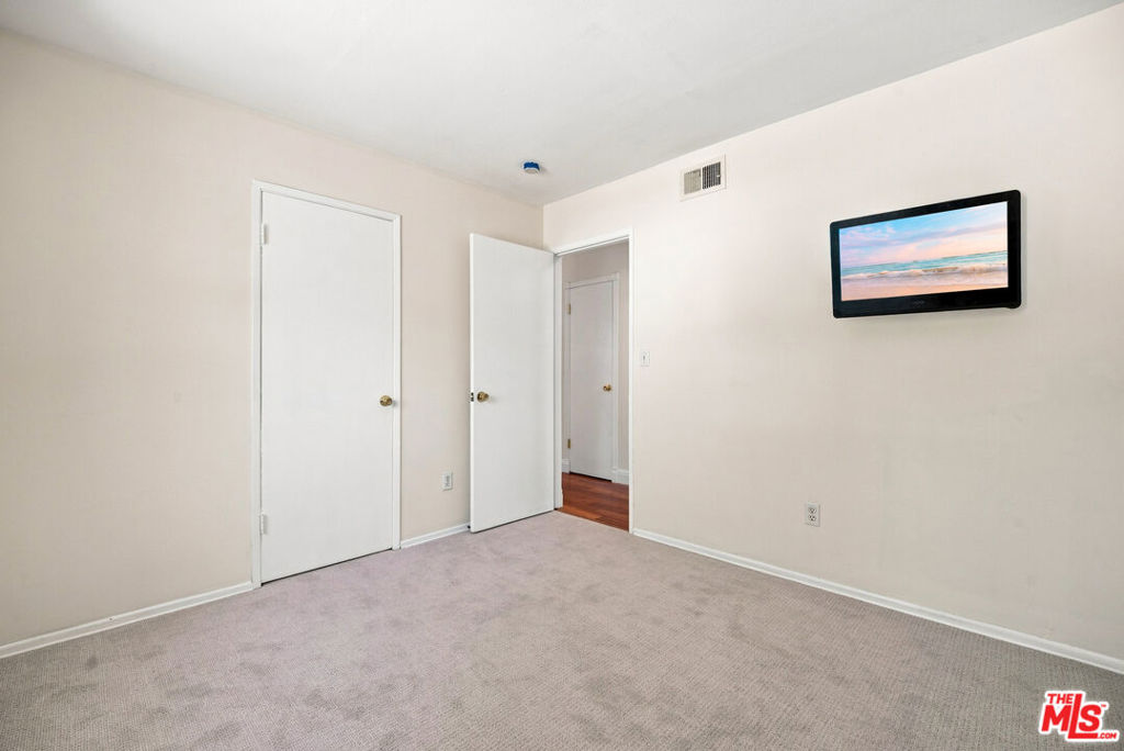 29221 Florabunda Road Property Photo 12