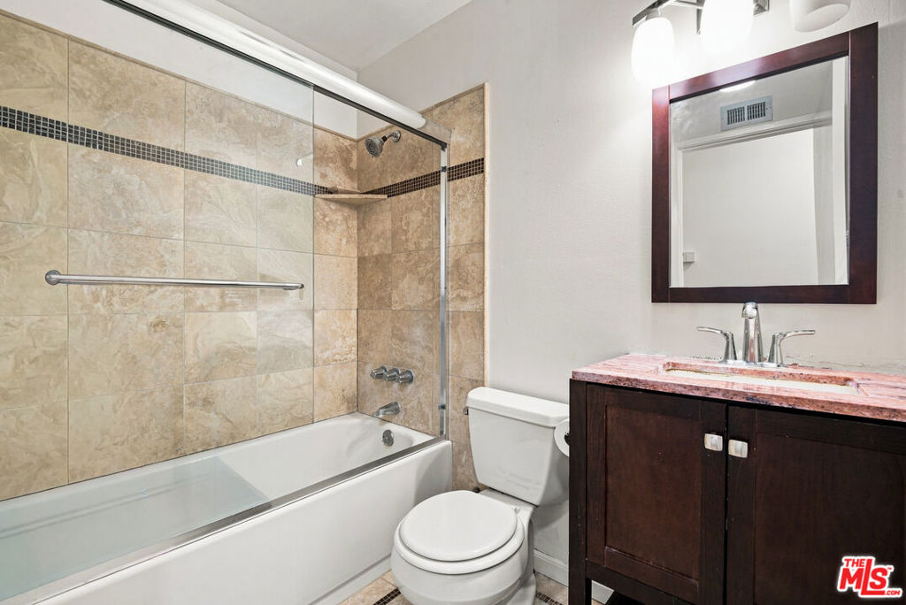 29221 Florabunda Road Property Photo 13