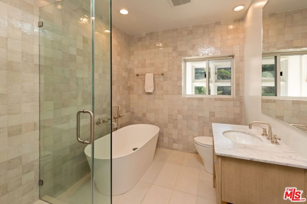 282 Bentley Circle Property Photo 16