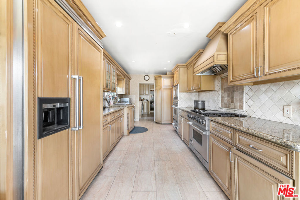 6704 Bedford Avenue Property Photo 19