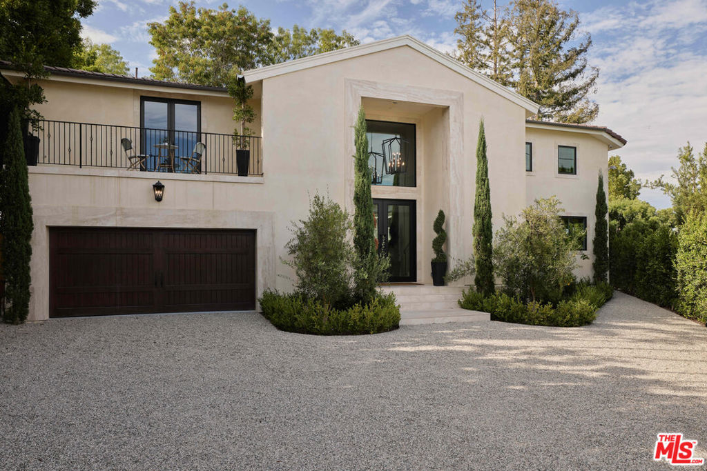 1900 Bel Air Road Property Photo 3