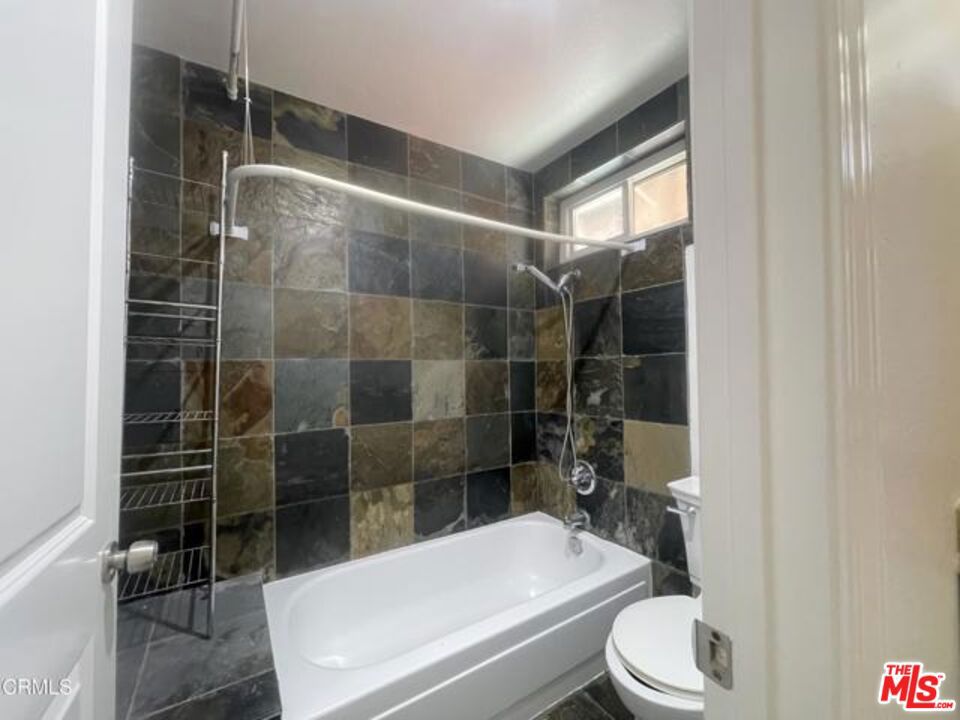 1024 Laguna Terrace Property Photo 23