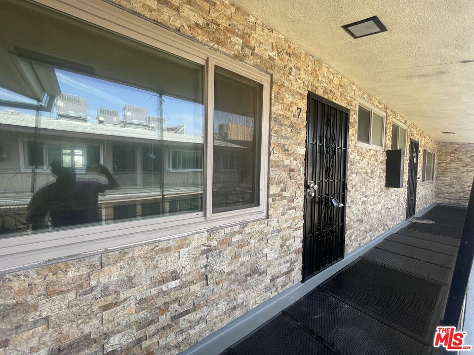 628 S Osage Avenue 7 Property Photo 4