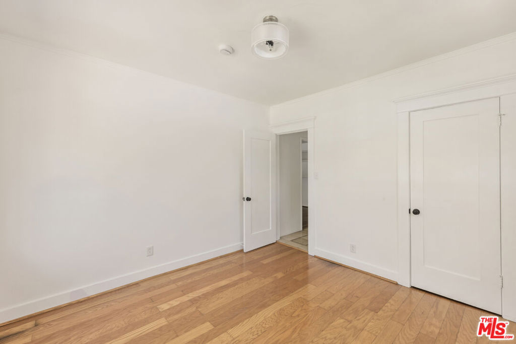 1561 Carmona Avenue Property Photo 18