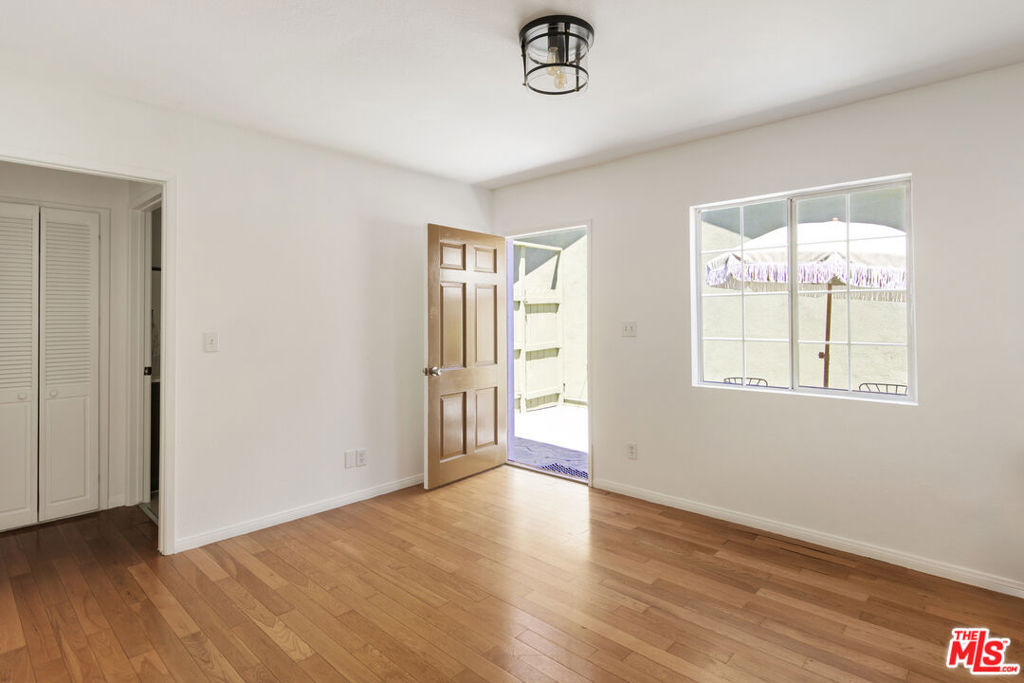 1561 Carmona Avenue Property Photo 38