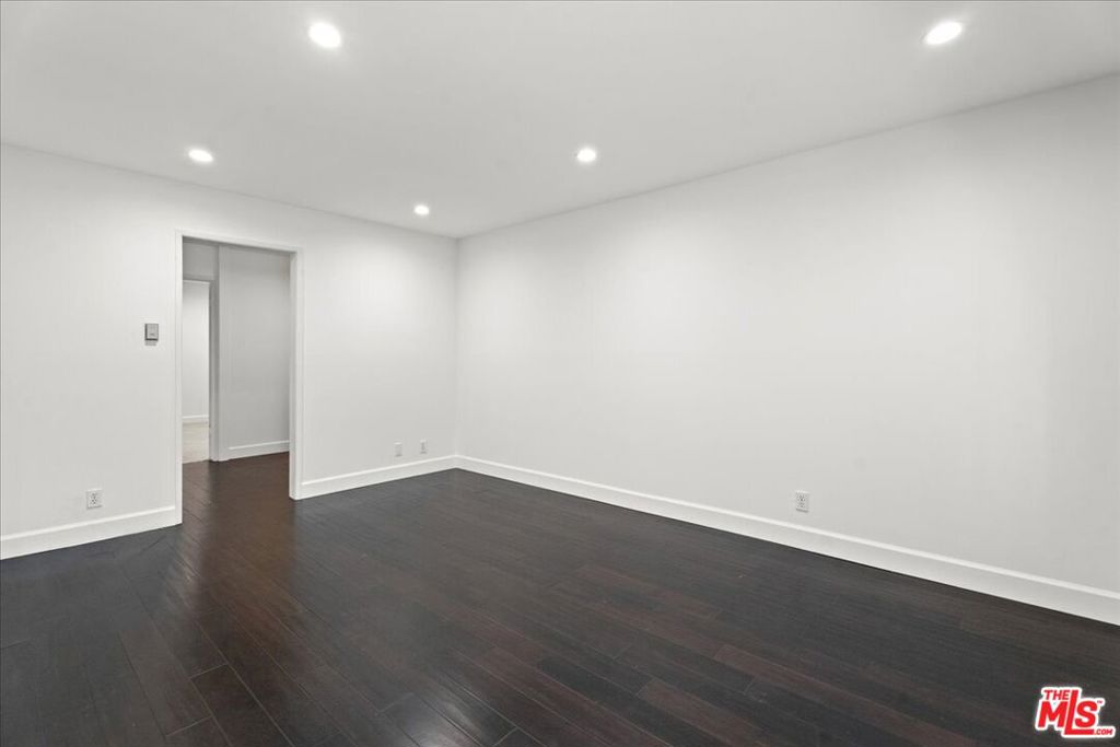 2311 4th Street 220 Property Photo 9