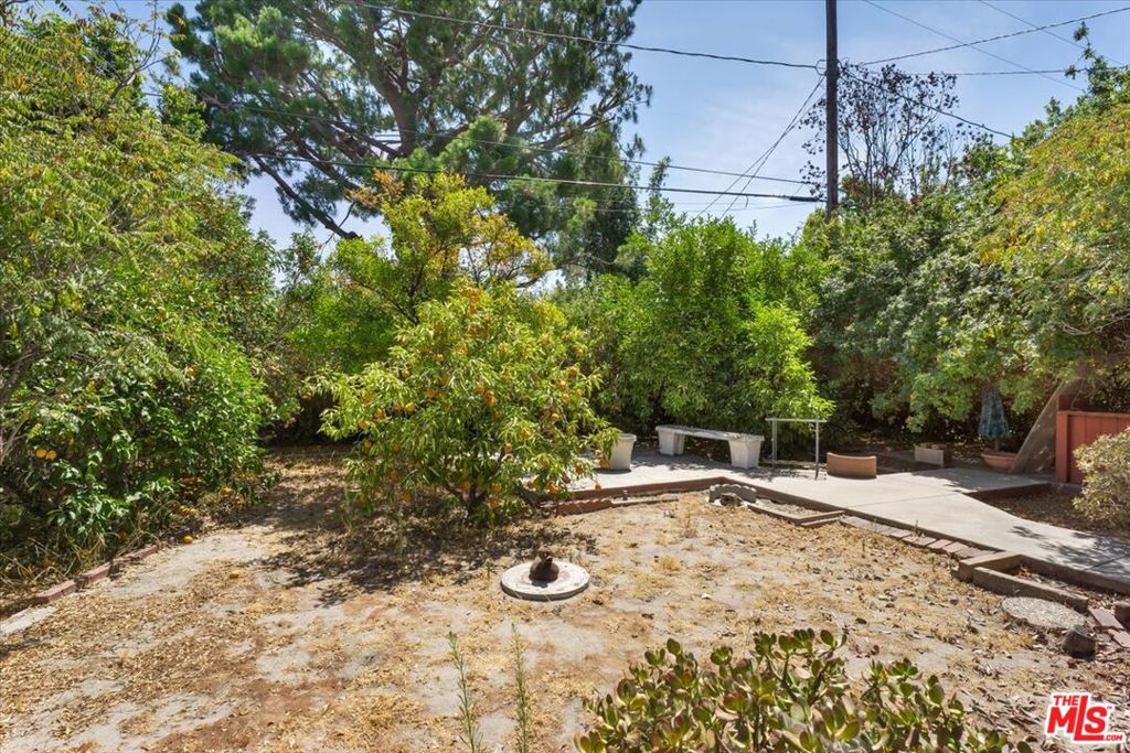 720 N Pass Avenue Property Photo 18