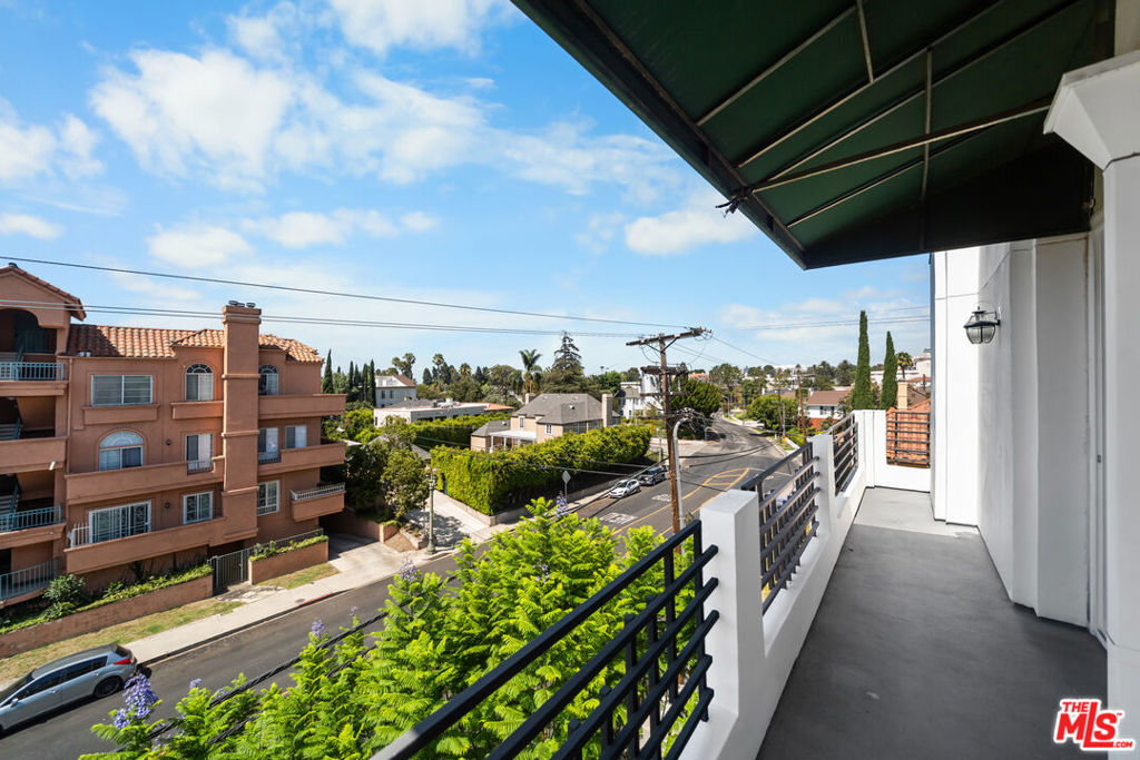 739 Lorraine Boulevard 402 Property Photo 22