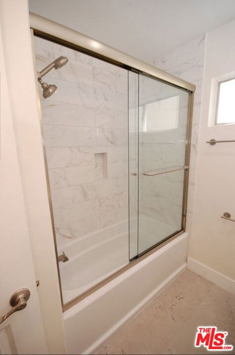 439 S Oakhurst Drive Property Photo 21