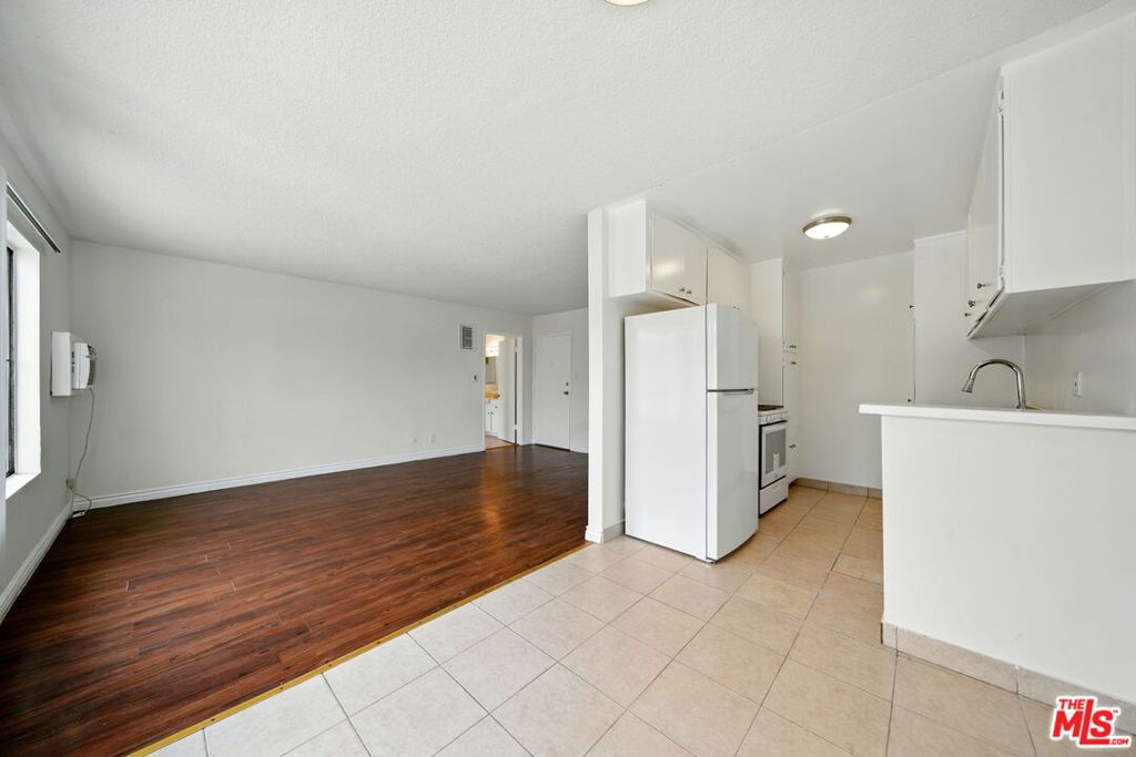 4100 W 1st Street 203 Property Photo 10