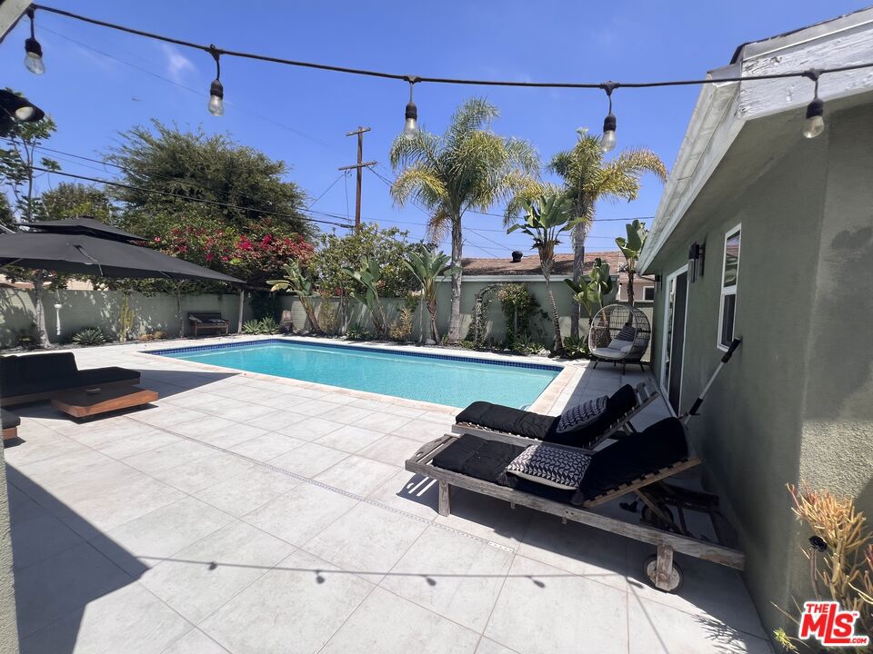 7865 Bleriot Avenue Property Photo 22