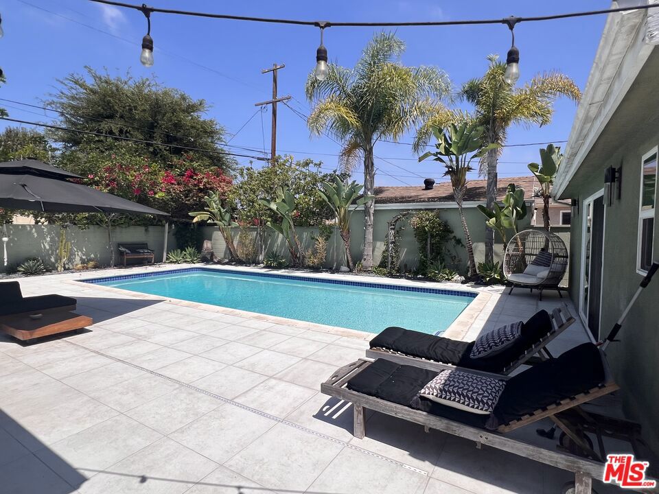 7865 Bleriot Avenue Property Photo 25