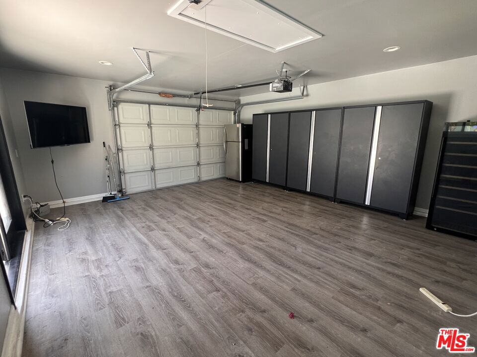 7865 Bleriot Avenue Property Photo 28