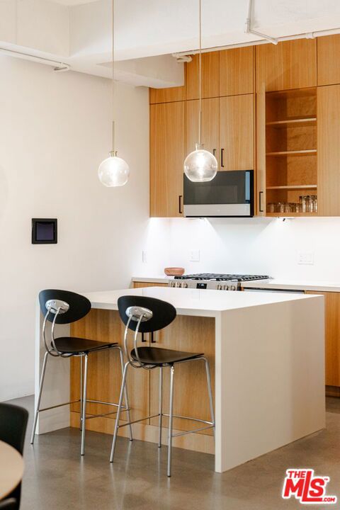 849 S Broadway 603 Property Photo 7