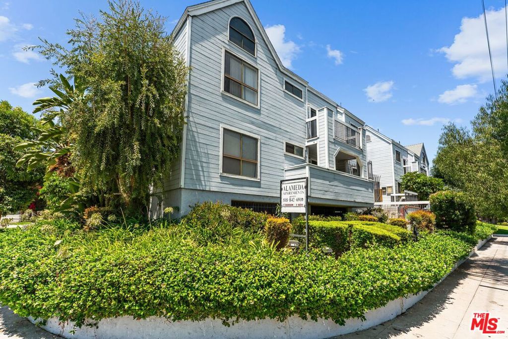 1819 W Alameda Avenue Property Photo 11