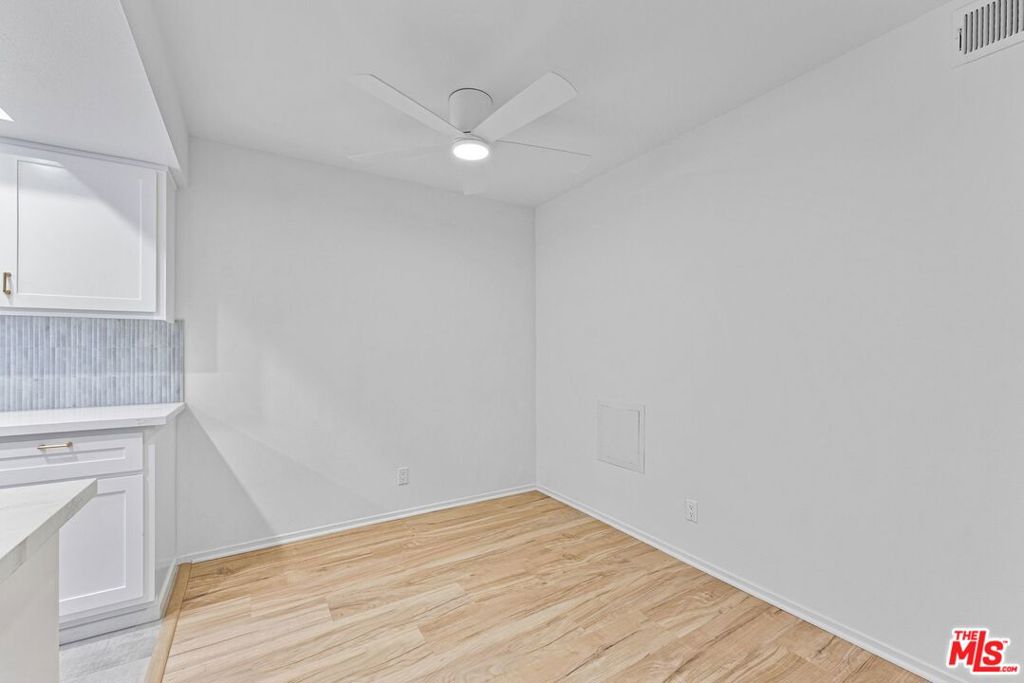 1819 W Alameda Avenue Property Photo 13