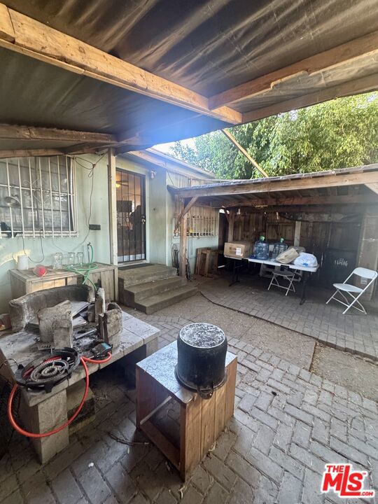 11416 Venice Boulevard Property Photo 2