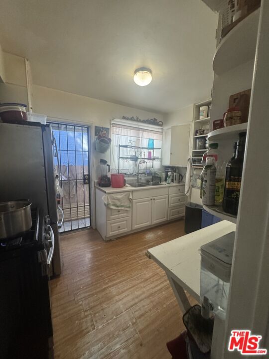 11416 Venice Boulevard Property Photo 4