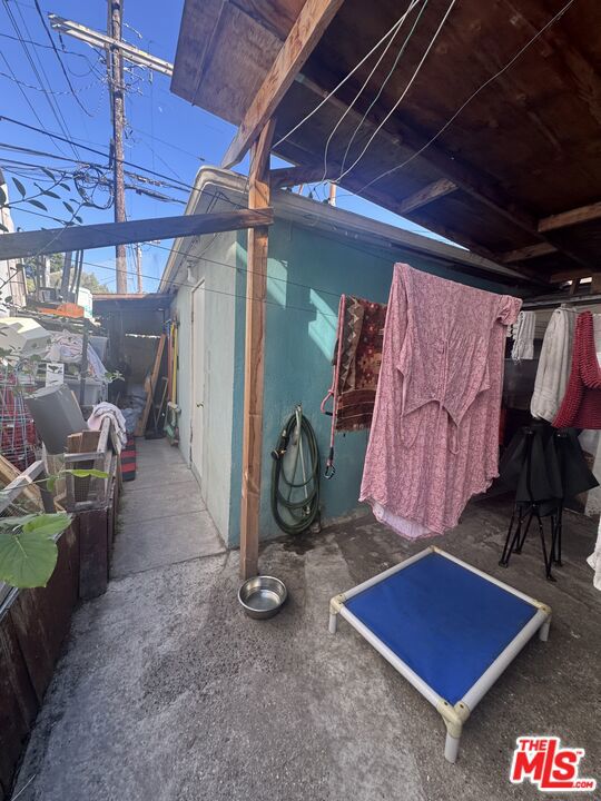 11416 Venice Boulevard Property Photo 10
