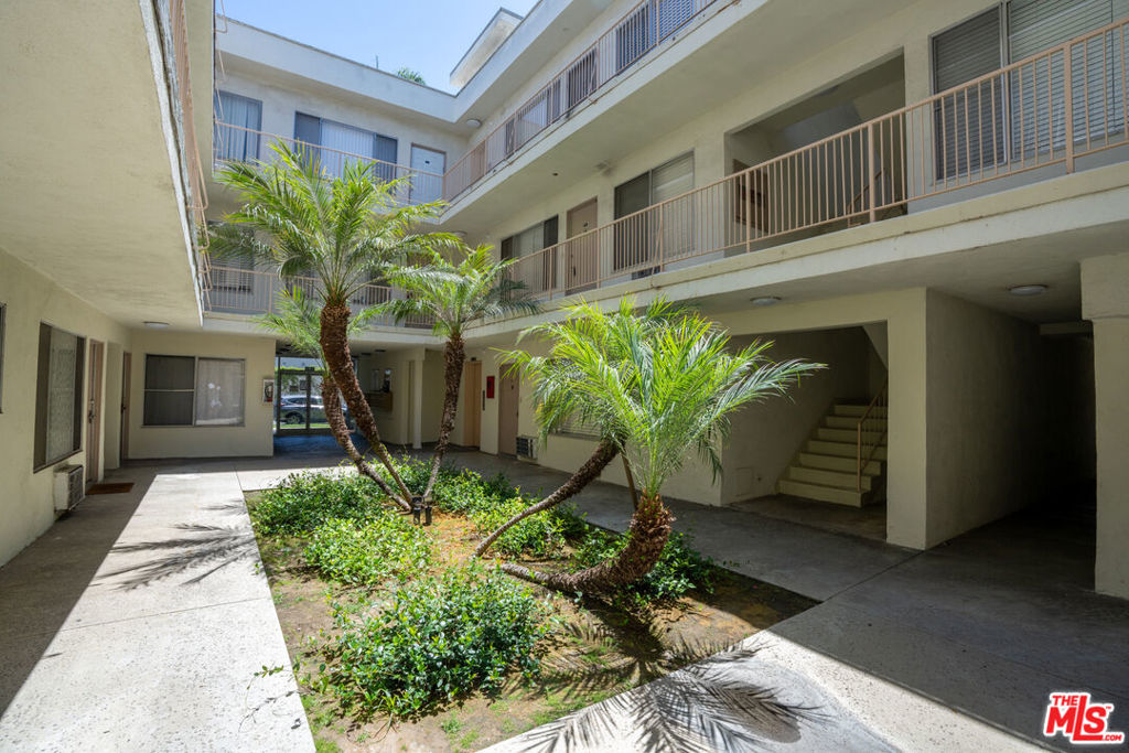 1041 S Corning Street Property Photo 21