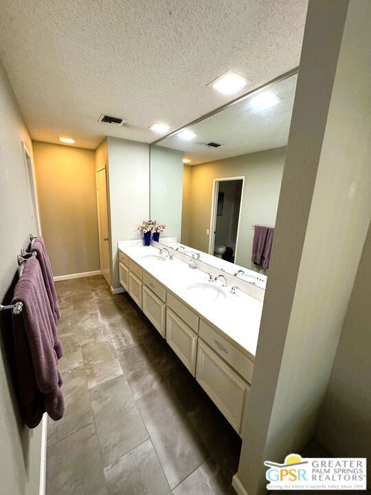 2615 N Whitewater Club Drive A Property Photo 15