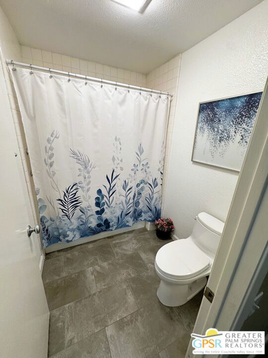 2615 N Whitewater Club Drive A Property Photo 17