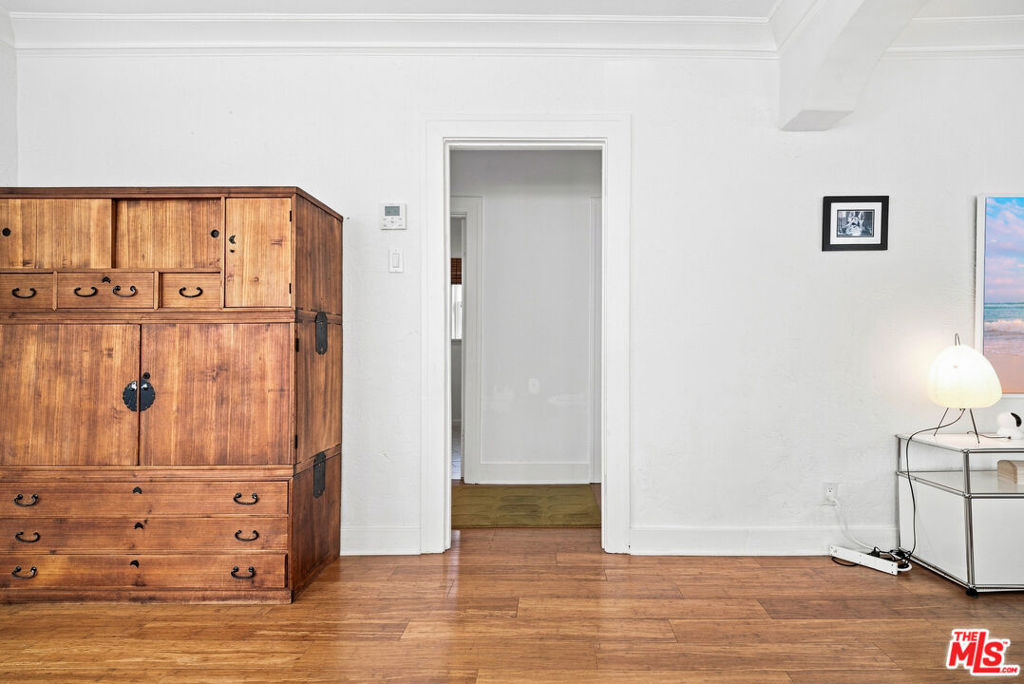 1308 W 56th Street Property Photo 11