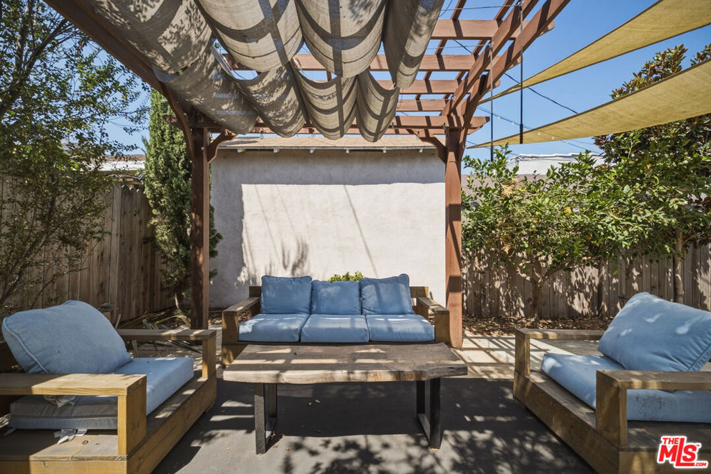 1308 W 56th Street Property Photo 32