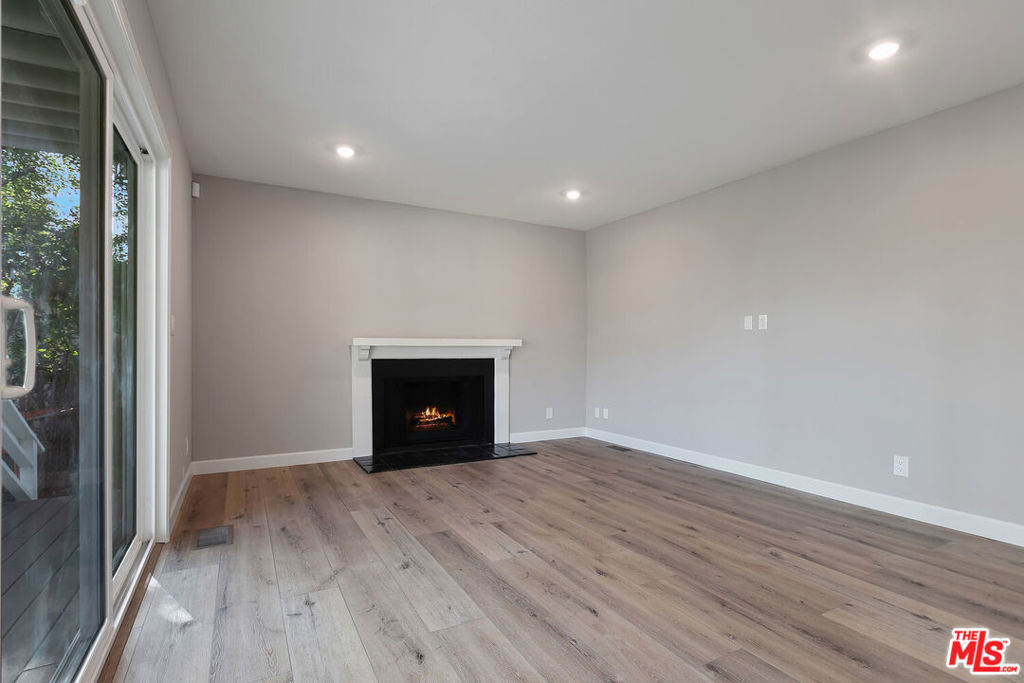 23937 Jensen Drive Property Photo 18