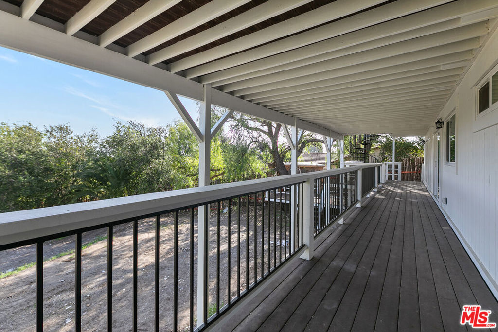 23937 Jensen Drive Property Photo 20