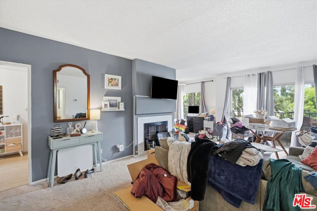 12940 Riverside Drive 201 Property Photo 3