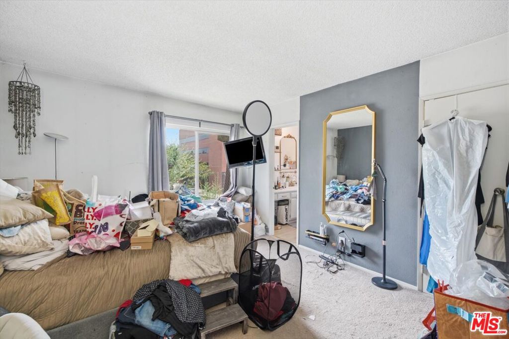 12940 Riverside Drive 201 Property Photo 14