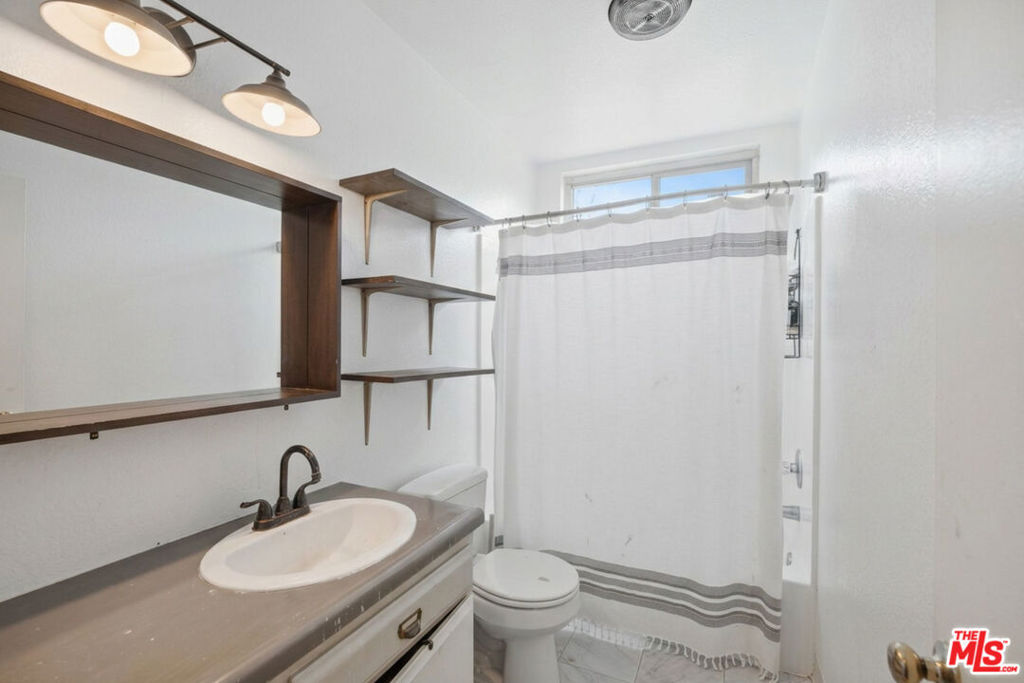 12940 Riverside Drive 201 Property Photo 19