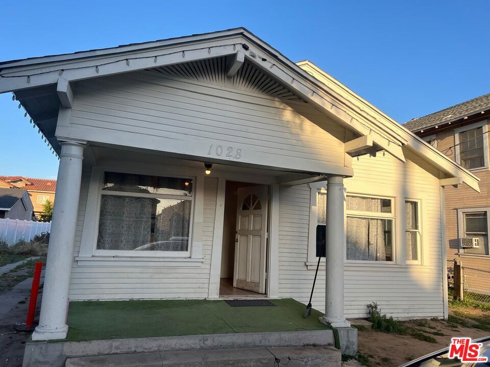 1028 Broad Avenue Property Photo 1