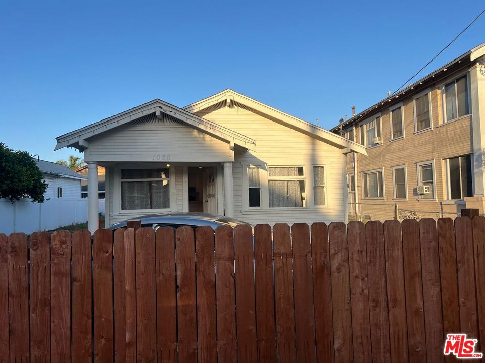 1028 Broad Avenue Property Photo 2