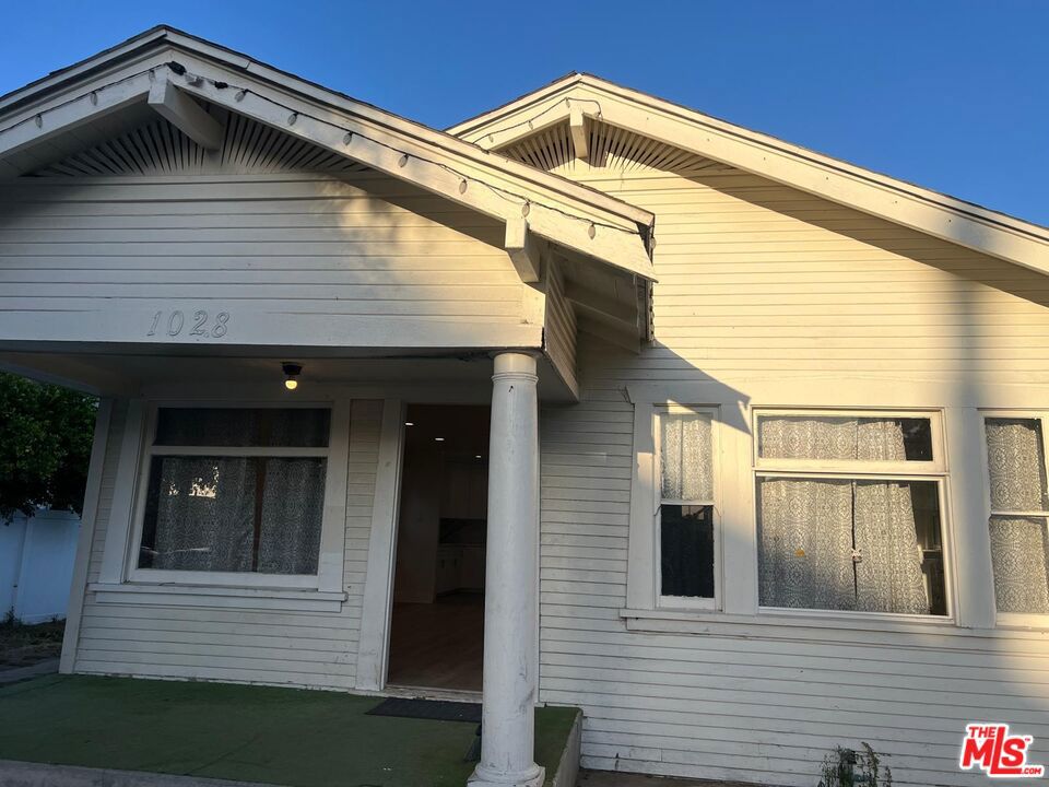 1028 Broad Avenue Property Photo 3
