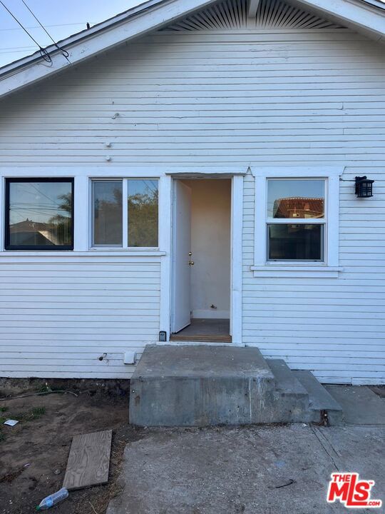 1028 Broad Avenue Property Photo 6