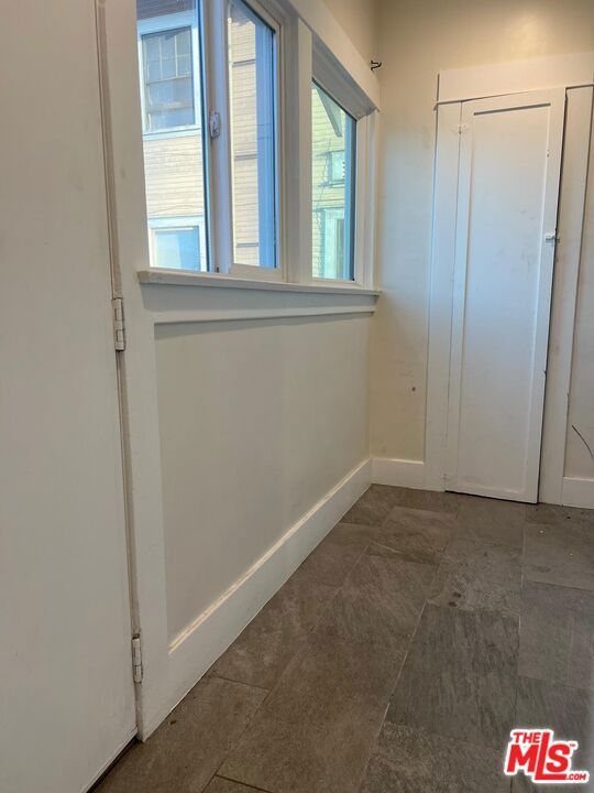 1028 Broad Avenue Property Photo 8