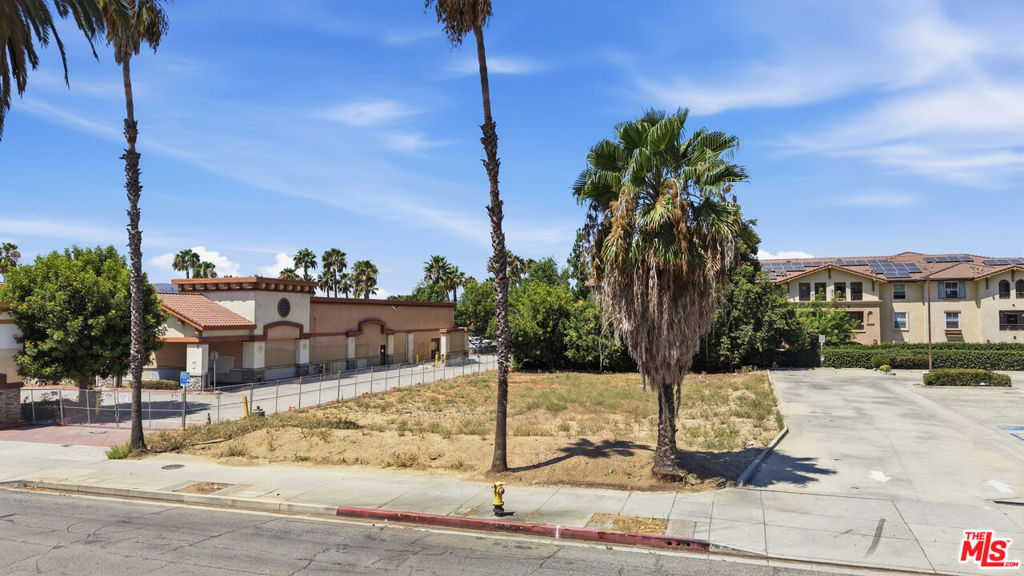 1447 S Garey Ave Property Photo 3