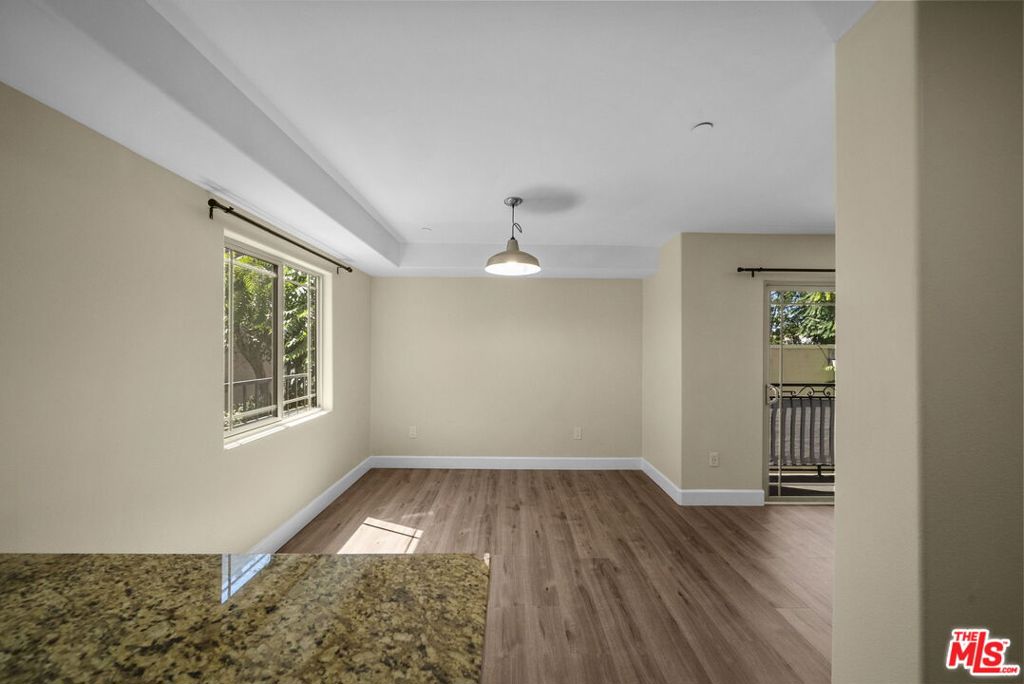 5315 Bellingham Avenue 204 Property Photo 11