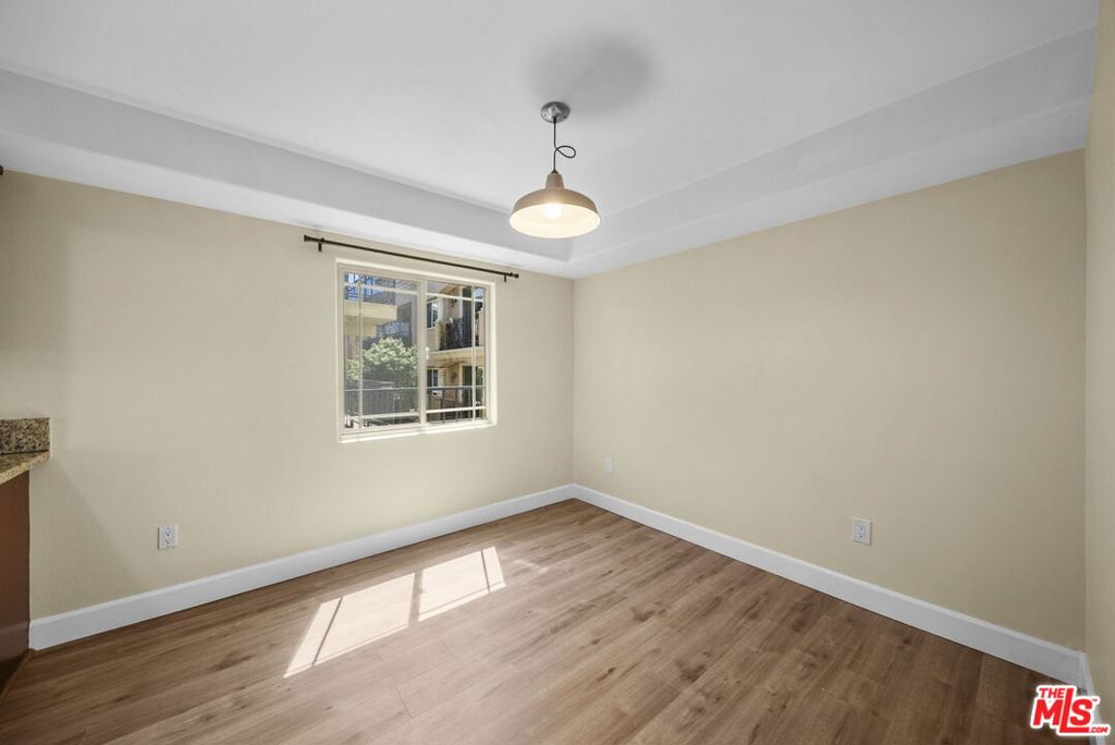 5315 Bellingham Avenue 204 Property Photo 12