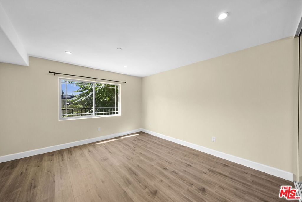 5315 Bellingham Avenue 204 Property Photo 21